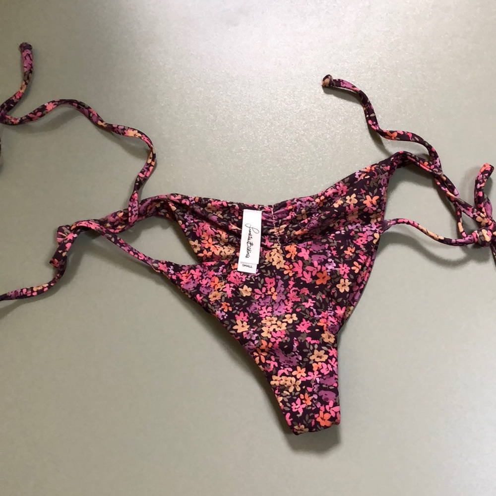 Bikini bottoms